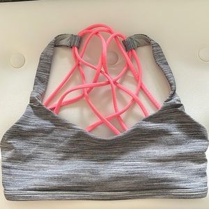 Lululemon sports bra size 4